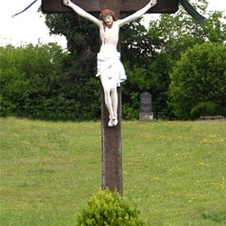Kreuz am Friedhof