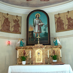 Der Altar mit dem Bild des Kirchenpatrones