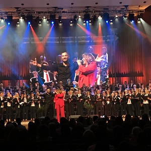 	 Superstars zweier Generationen vereint: Ivo Šeparović und die Grande Dame des kroatischen Schlagers, die 80-jährige Tereza Kesovija 