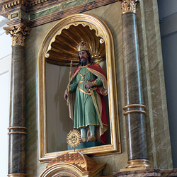 Seitenaltar mit dem Kirchenpatron, dem Heiligen Stephan