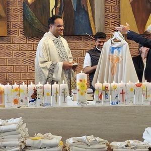 Geschenk für Pater Kuruvila - Messgewand