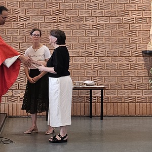 erste Gratulation durch Pater Kuruvila