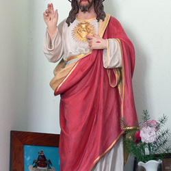 Herz Jesus Statue