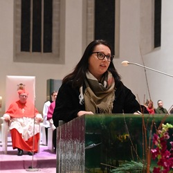 Melanie Balaskovics, Direktorin der Caritas