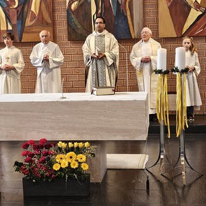 Pannonische Messe / Nadja Hutter Hl. Messe - Beginn