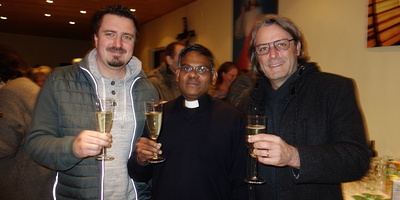 v.l.   GR Stefan Neubauer, Pater Jakob, Bgmstr. Gerhard Hutter   