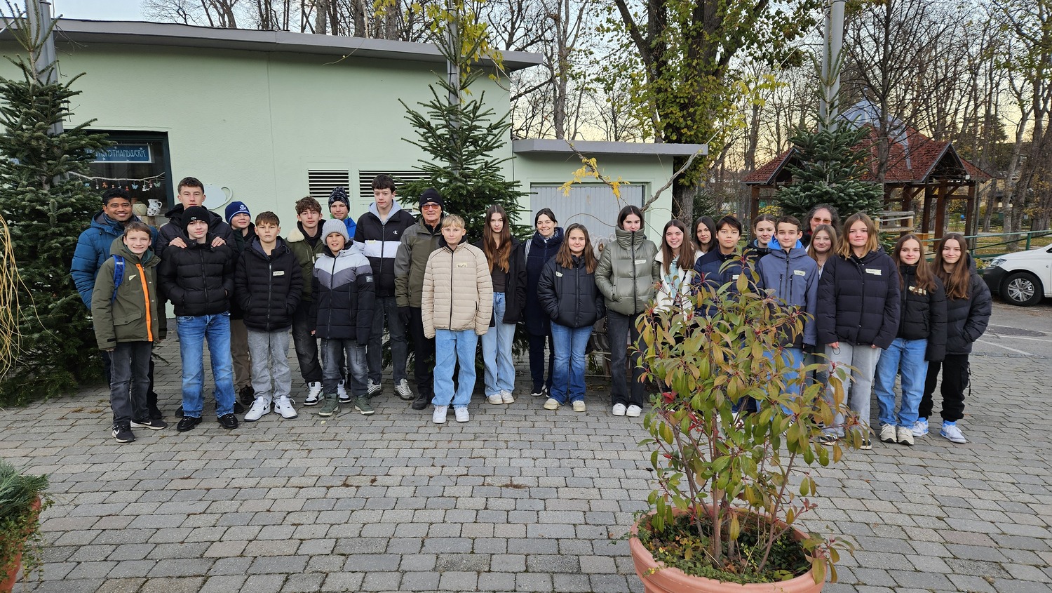 Warten auf den Bus nach Purbach