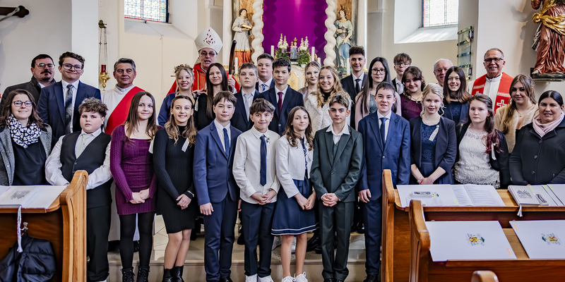 In Baumgarten empfingen 24 Jugendliche das Sakrament der Firmung.