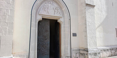 Der Eingang zum Martinsdom in Eisenstadt