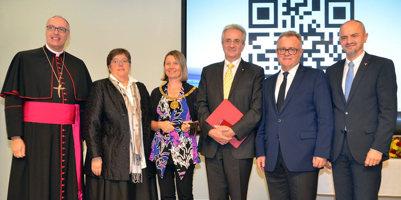 Diözesanbischof Ägidius J. Zsifkovics, Vizerektorin  Inge Strobl-Zuchtriegl, Rektorin Sabine Weisz,  Gründungsrektor Walter Degendorfer, Landeshauptmann  Hans Niessl und Landesschulratspräsident  Heinz Josef Zitz beim  Festakt 10 Jahre PH Burgenland