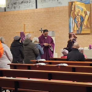 Aschenkreuz für die Gläubigen